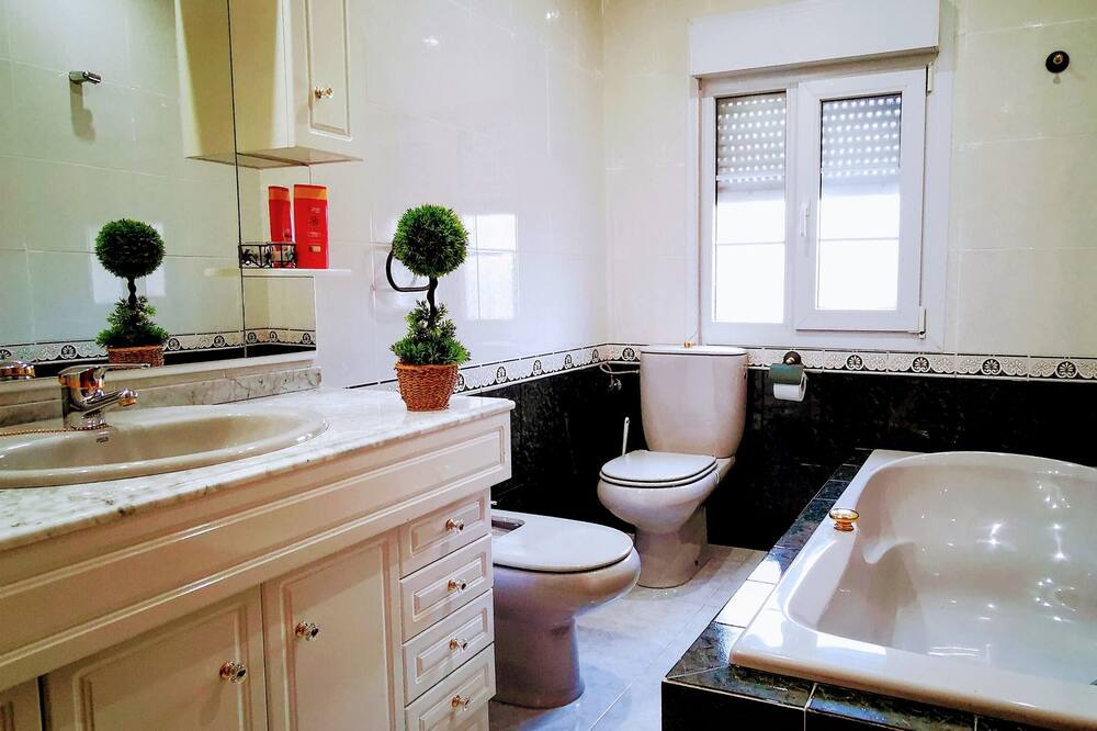 Photo of Bathroom in Carranque