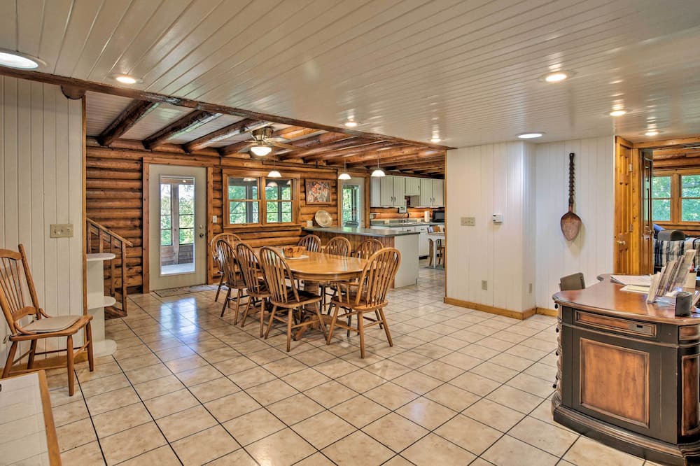 Photo of Livingroom in Coon Rapids