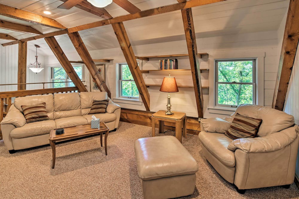 Photo of Livingroom in Coon Rapids