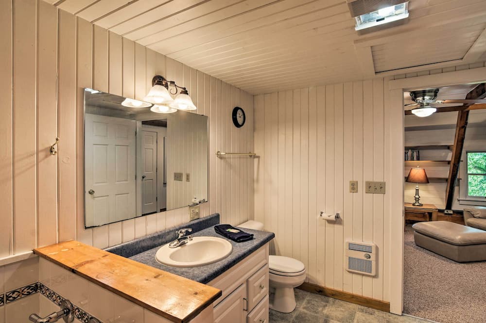 Photo of Bathroom in Coon Rapids