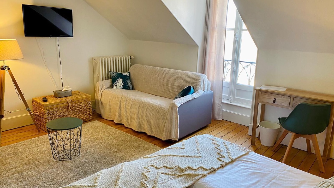 Photo of Bedroom in Bourbon-Lancy