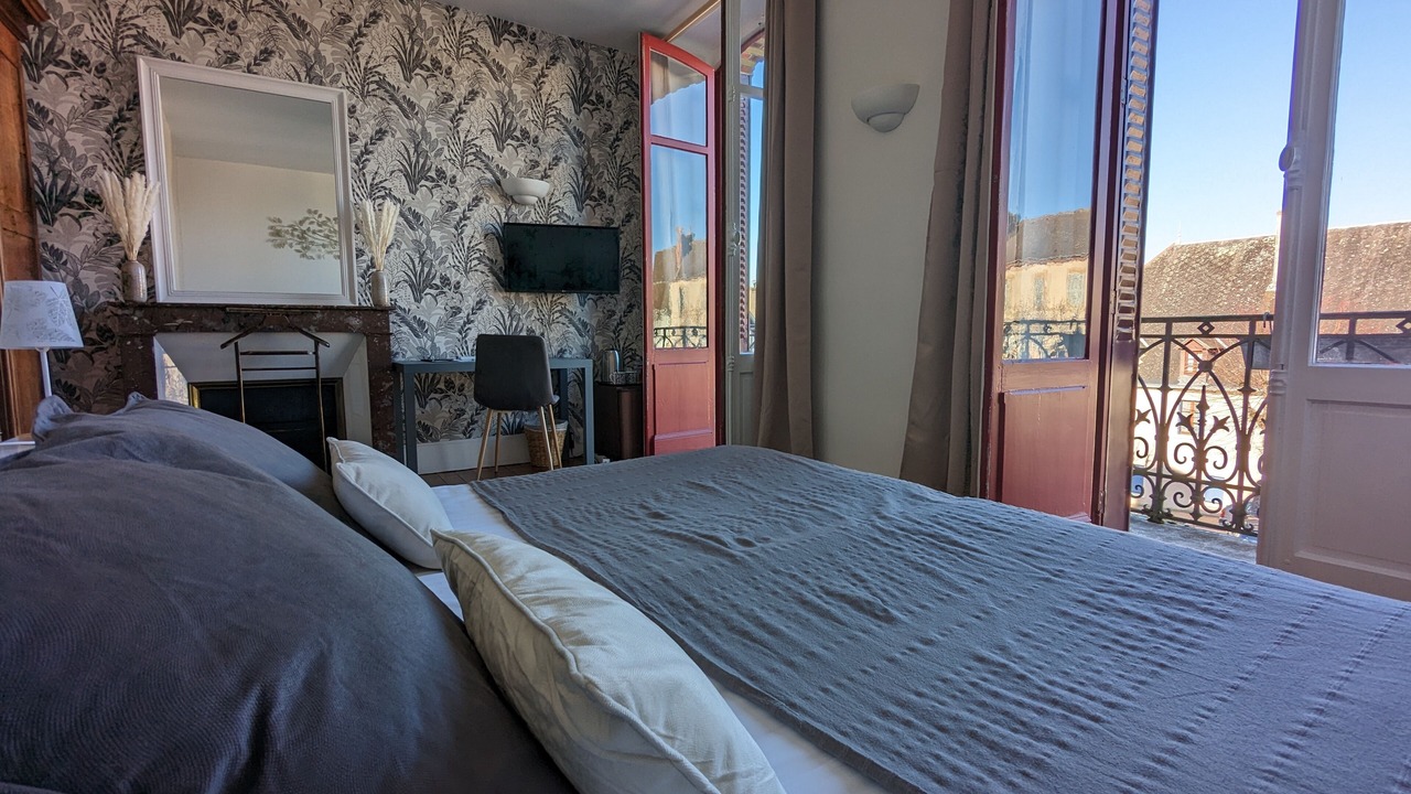 Photo of Bedroom in Bourbon-Lancy