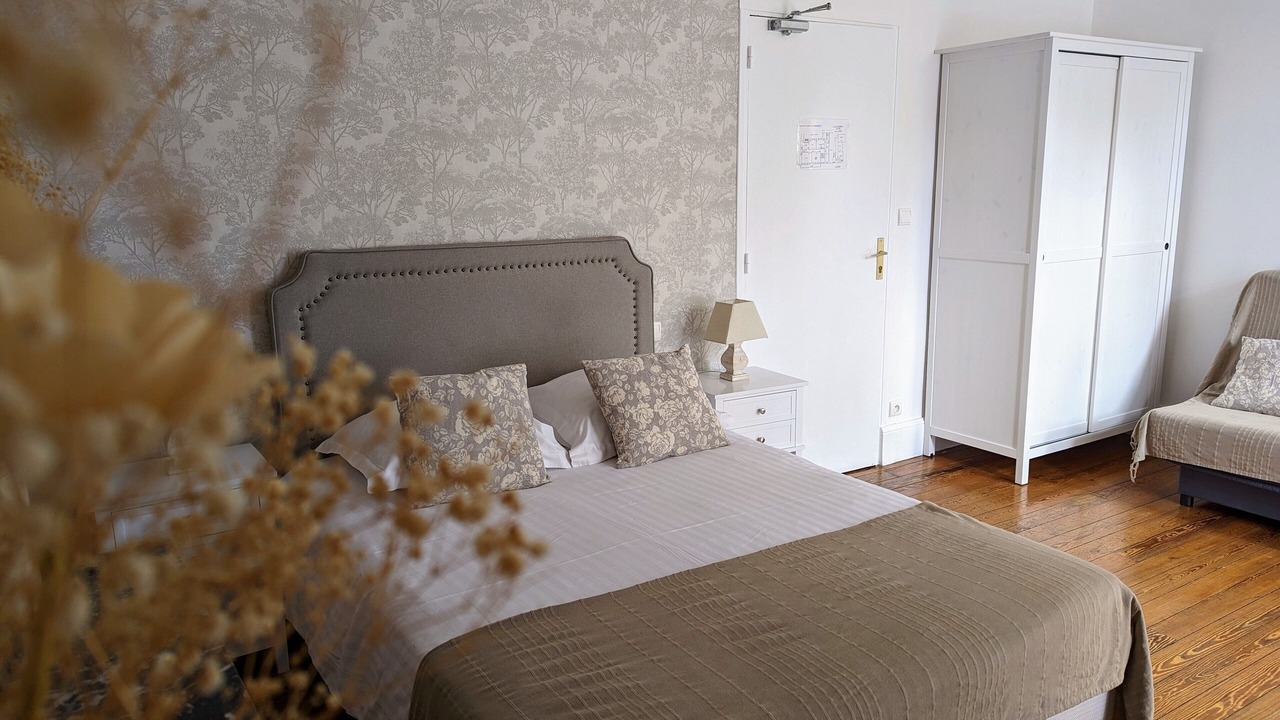 Photo of Bedroom in Bourbon-Lancy