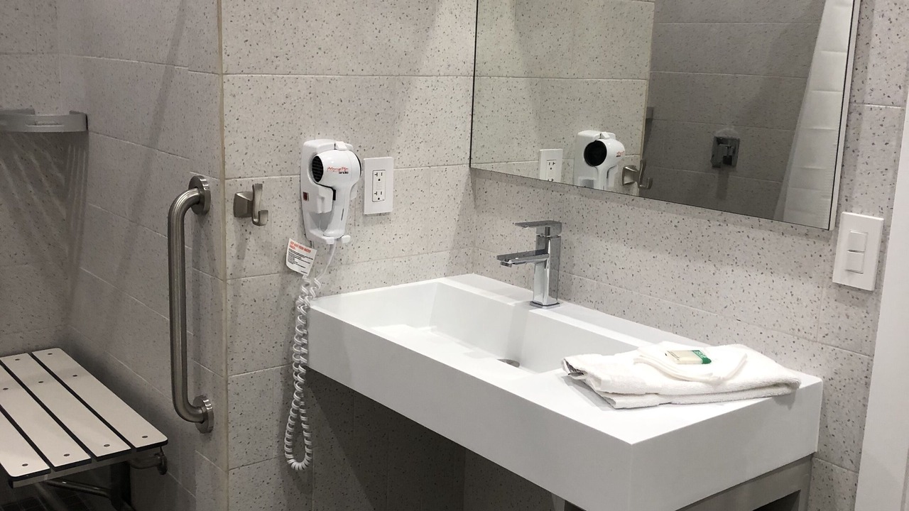 Photo of Bathroom in Douglas