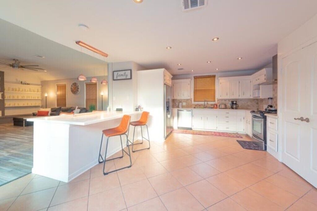 Photo of Kitchen in Cloverleaf