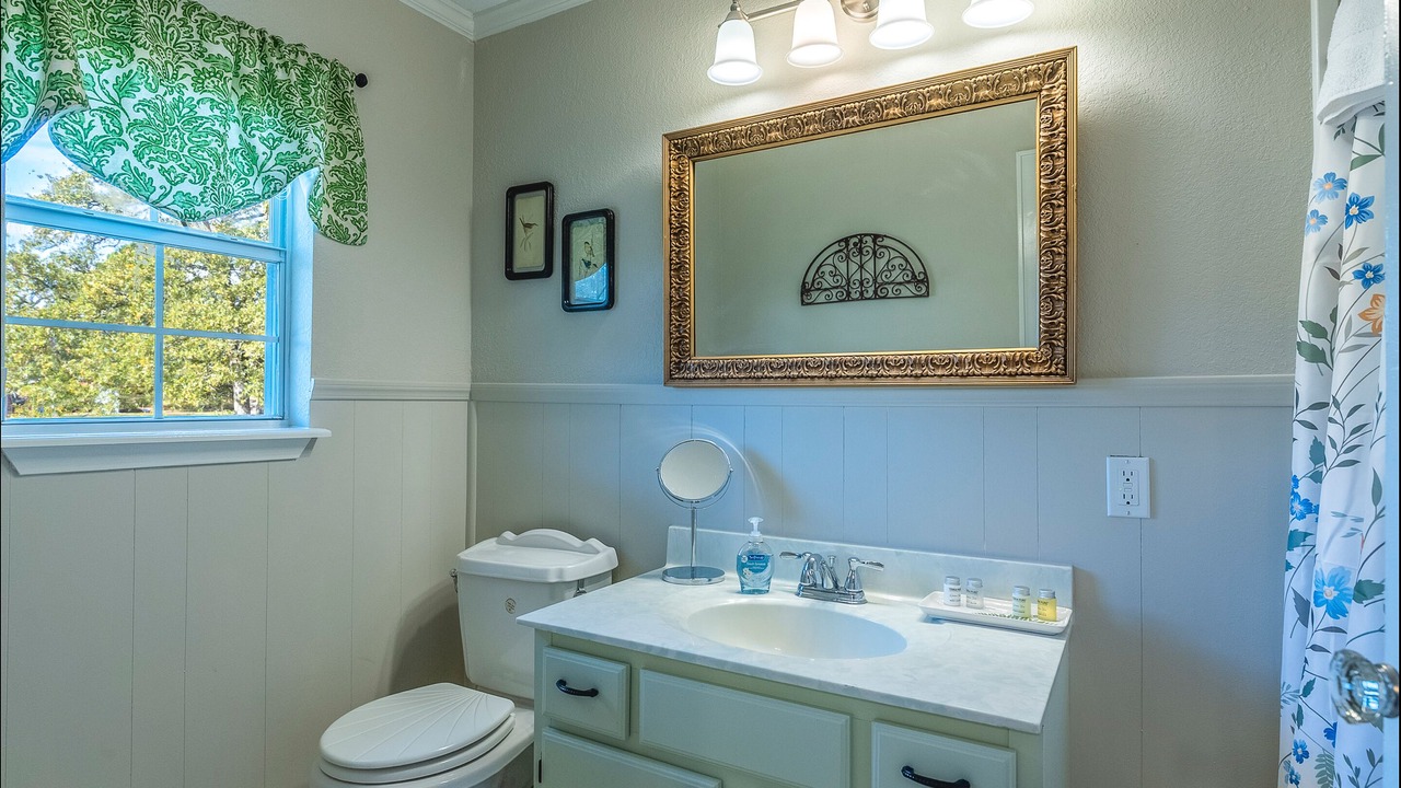 Photo of Bathroom in Grand Saline