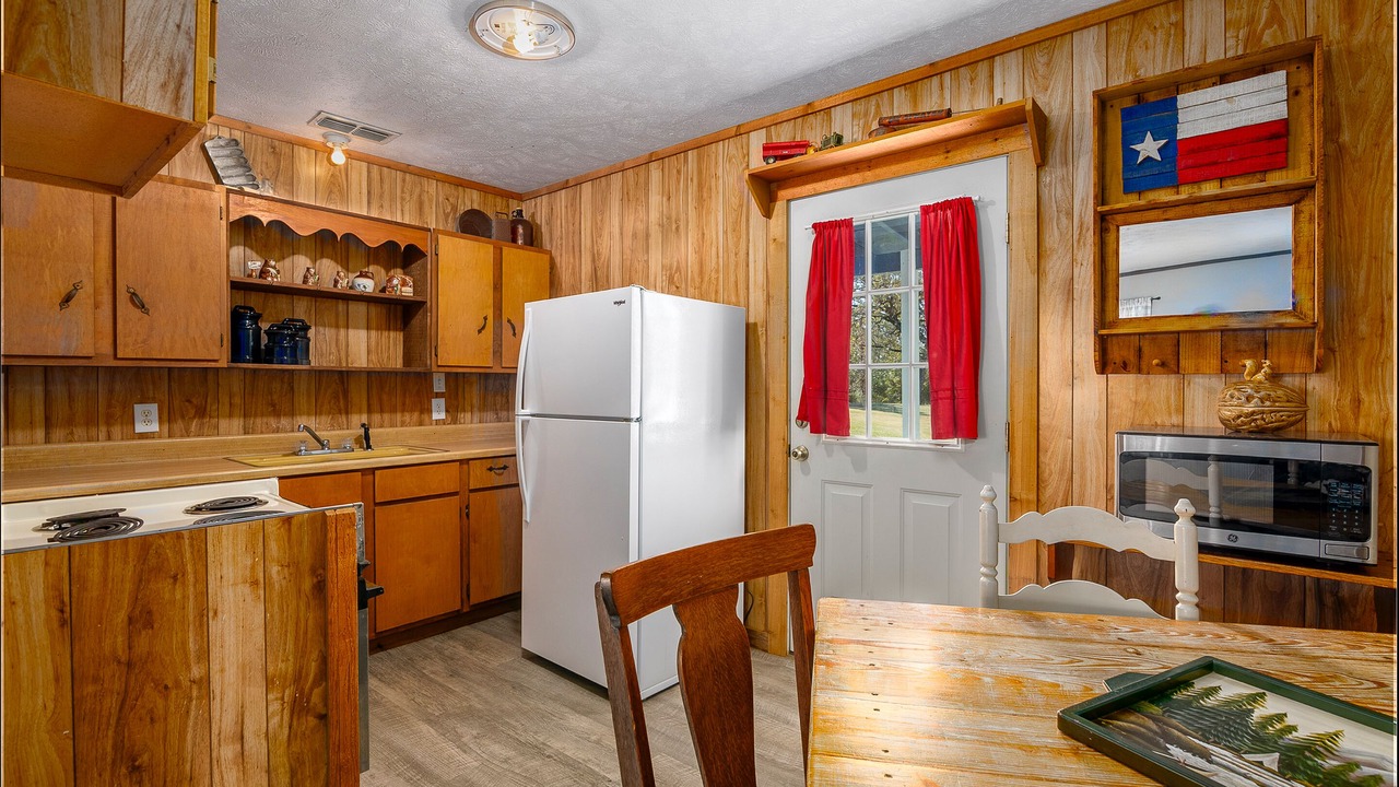 Photo of Livingroom in Grand Saline
