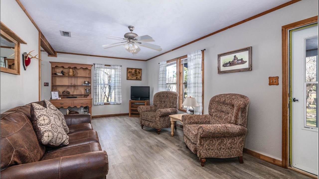 Photo of Livingroom in Grand Saline