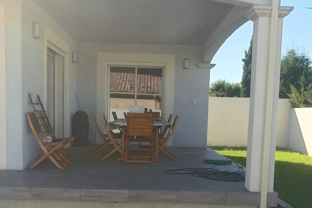 Photo of Patio Balcony in Caux