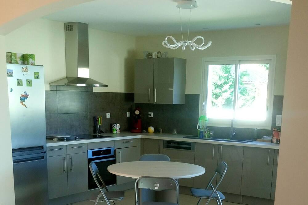 Photo of Kitchen in Caux