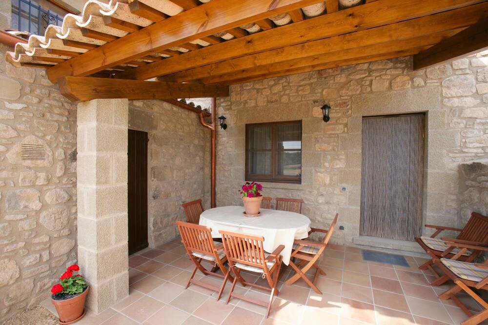 Photo of Patio Balcony in Naves