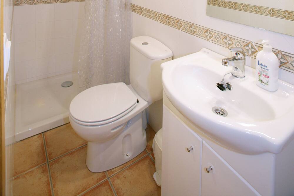 Photo of Bathroom in Naves