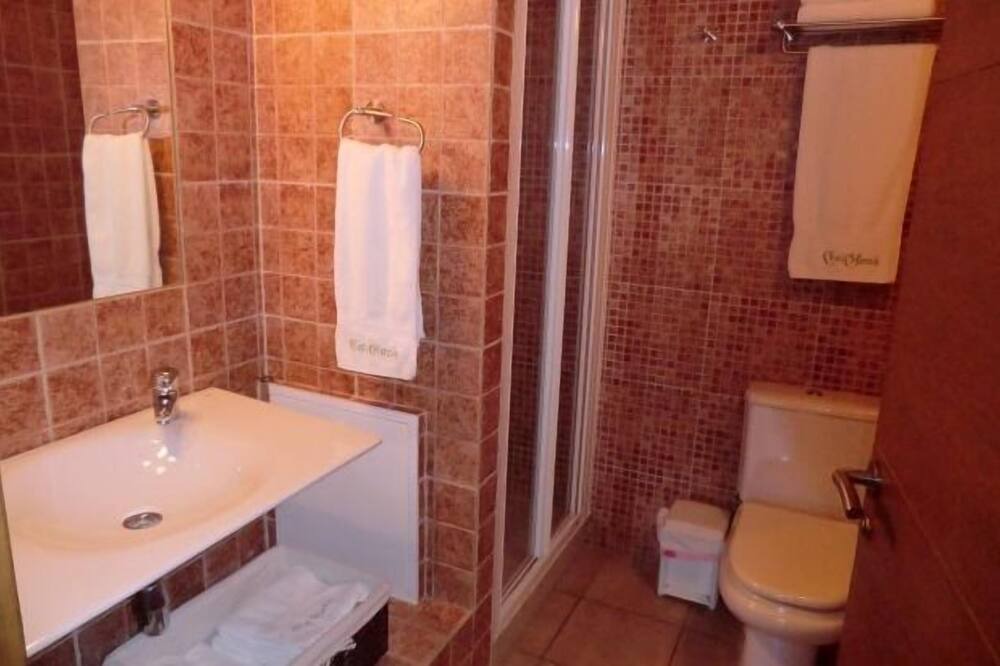 Photo of Bathroom in Montfalco Murallat