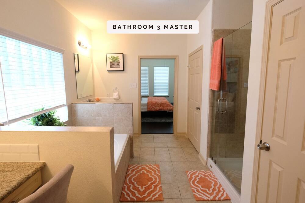 Photo of Bedroom in Clodine