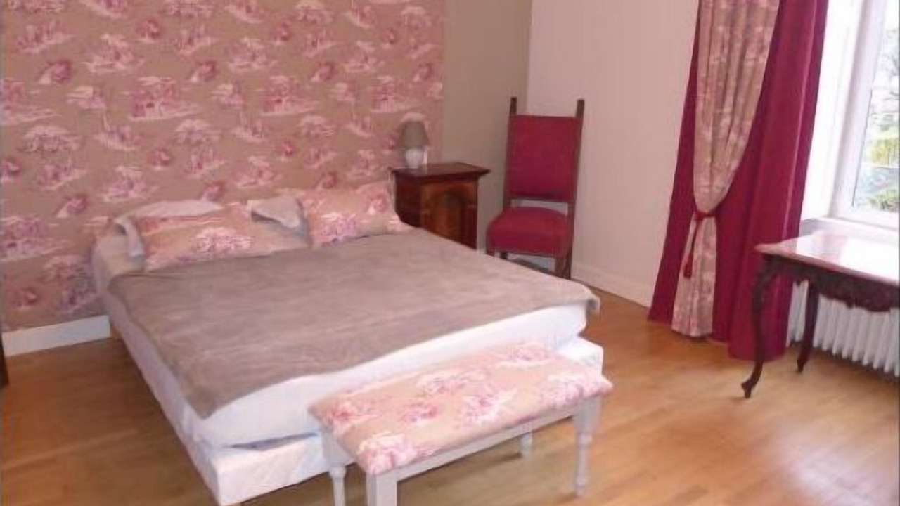 Photo of Bedroom in Langres