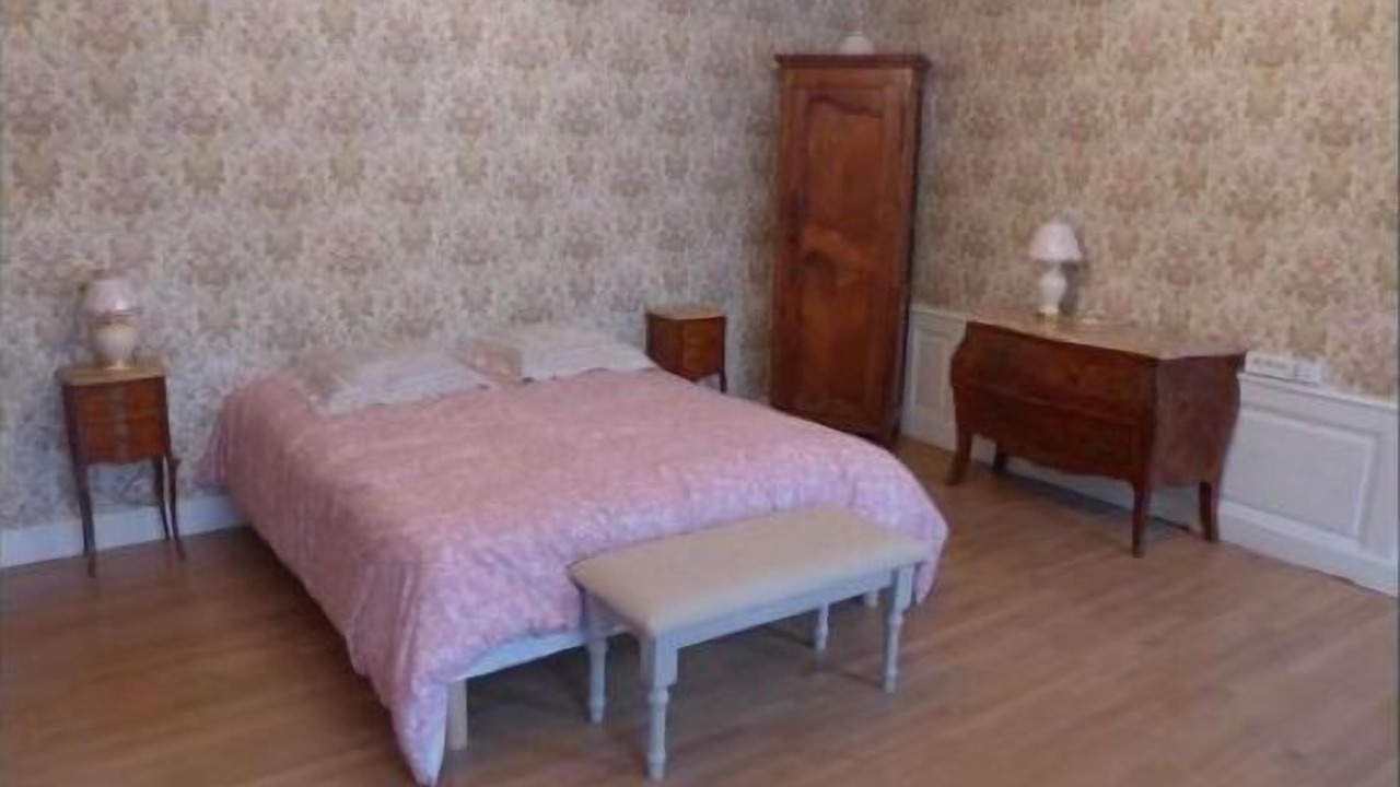 Photo of Bedroom in Langres
