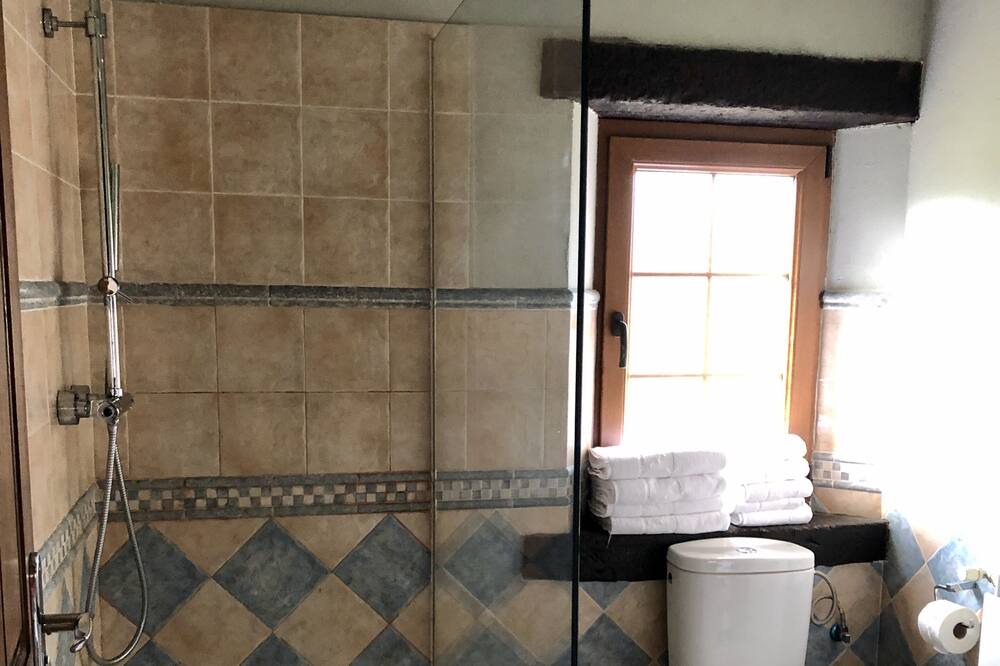 Photo of Bathroom in Hermandad de Campoo de Suso