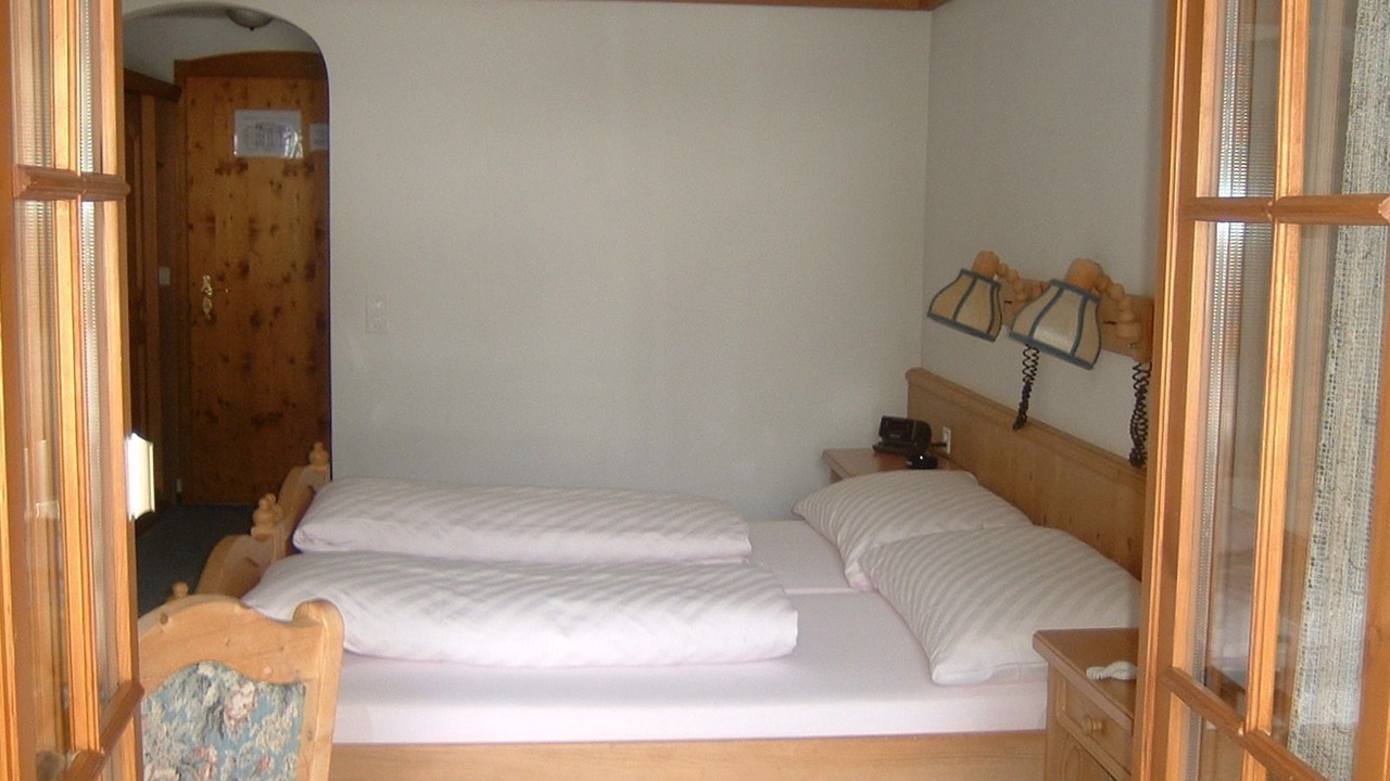 Photo of Bedroom in Tujetsch
