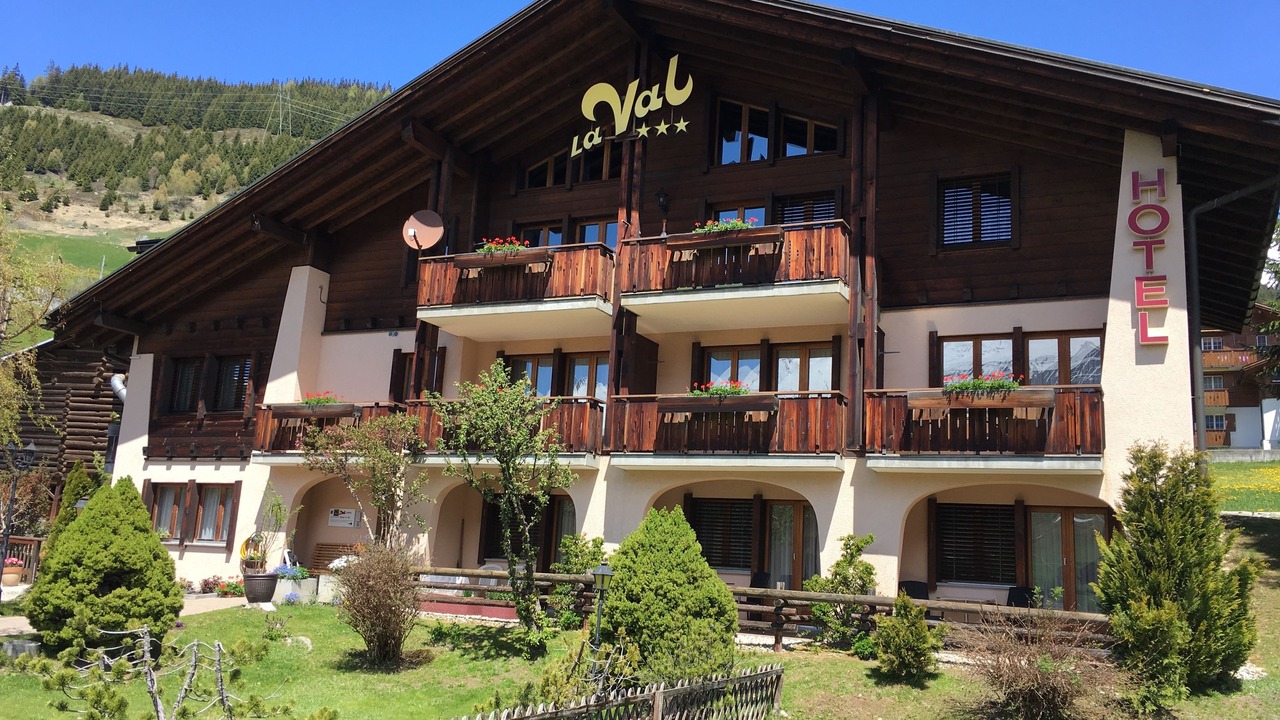 Photo of Outdoor in Tujetsch