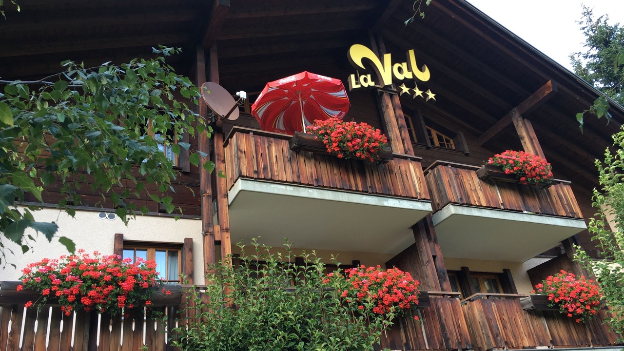 Photo of Outdoor in Tujetsch