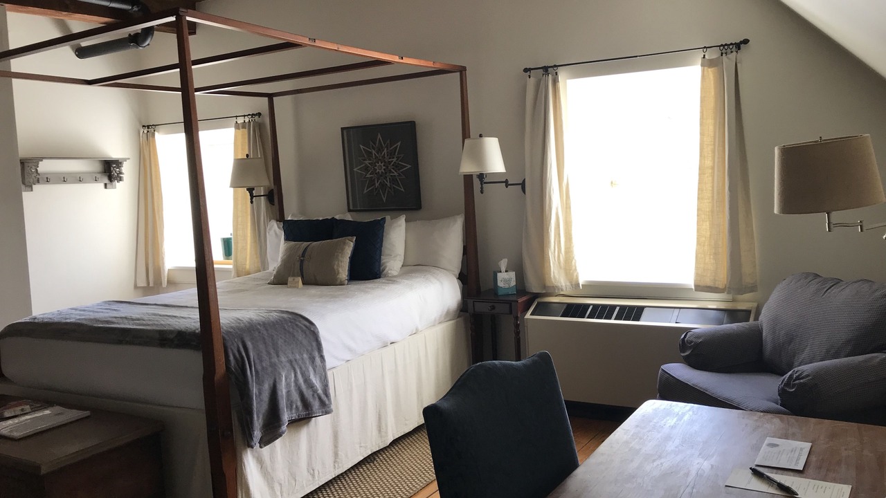 Photo of Bedroom in Hope