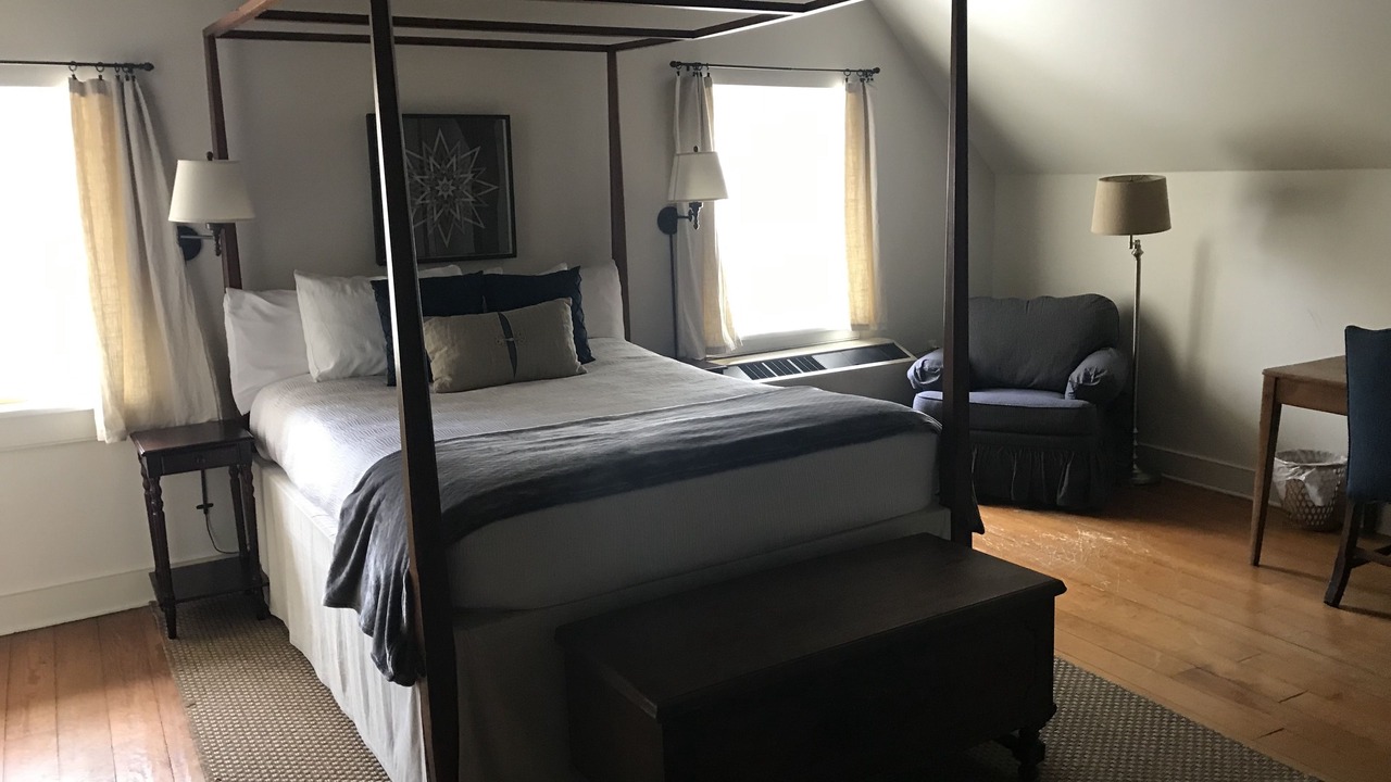 Photo of Bedroom in Hope