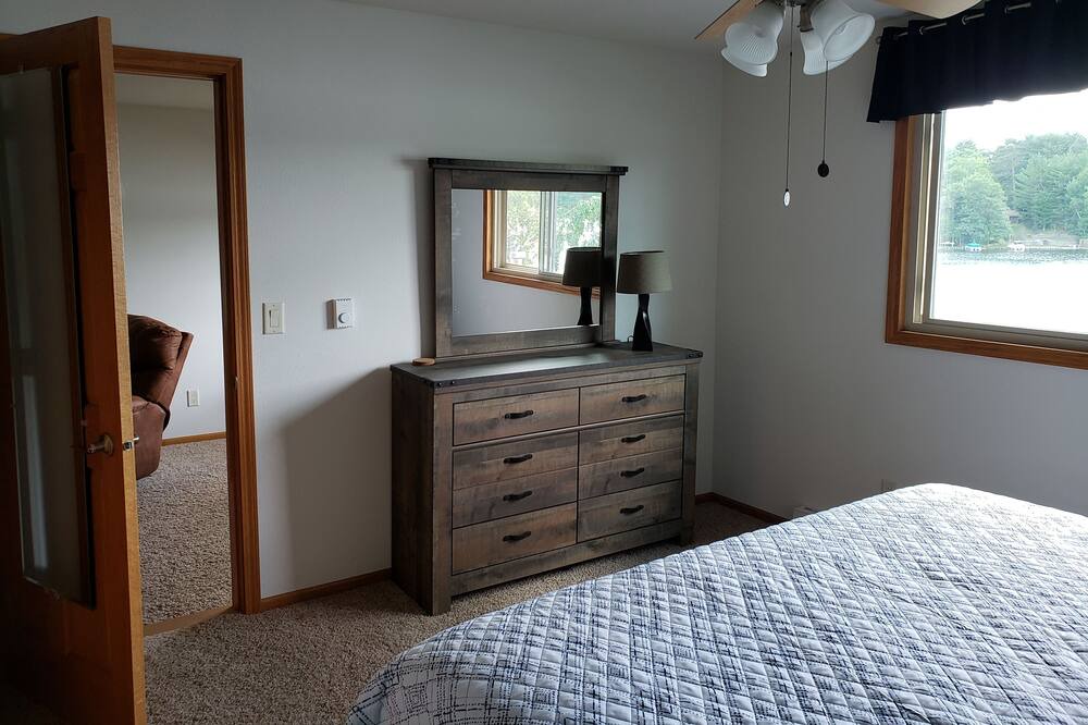 Photo of Bedroom in Lake Tomahawk