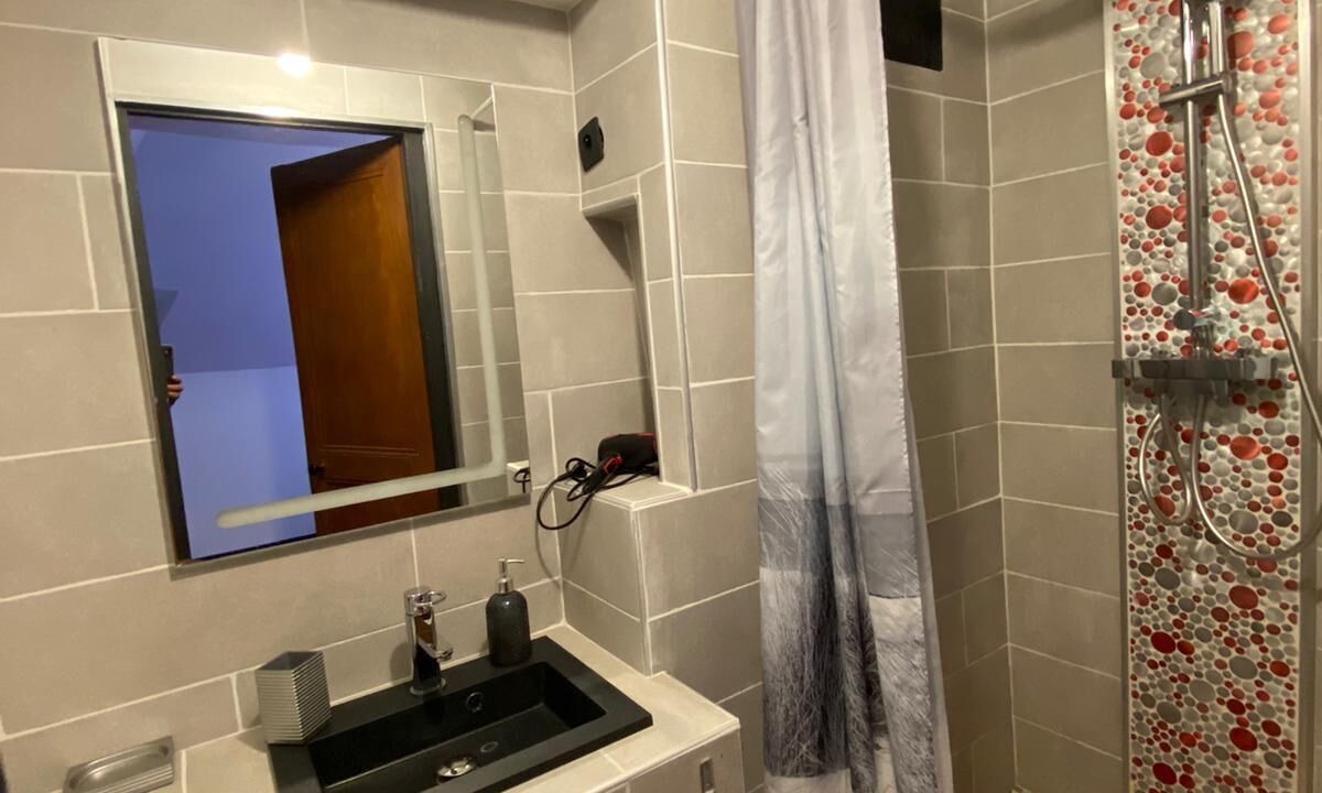 Photo of Bathroom in Saint-Genix-sur-Guiers