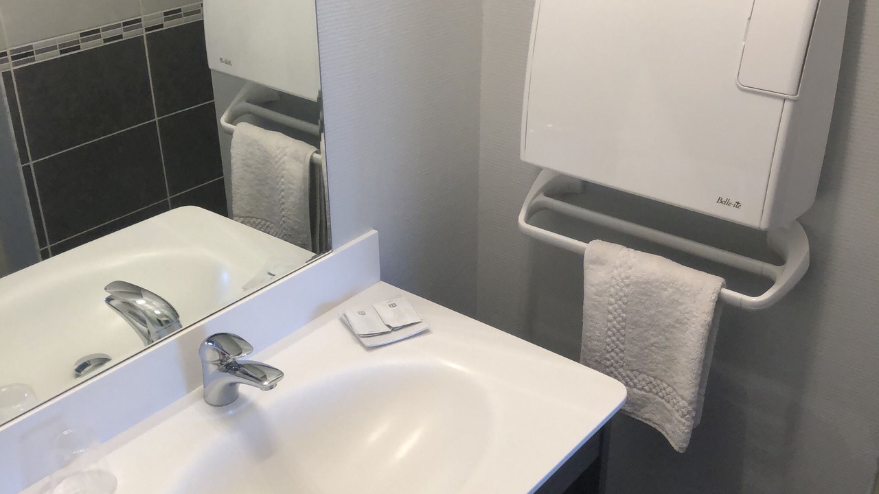 Photo of Bathroom in Colombe-le-Sec