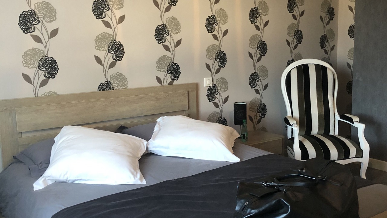 Photo of Bedroom in Colombe-le-Sec