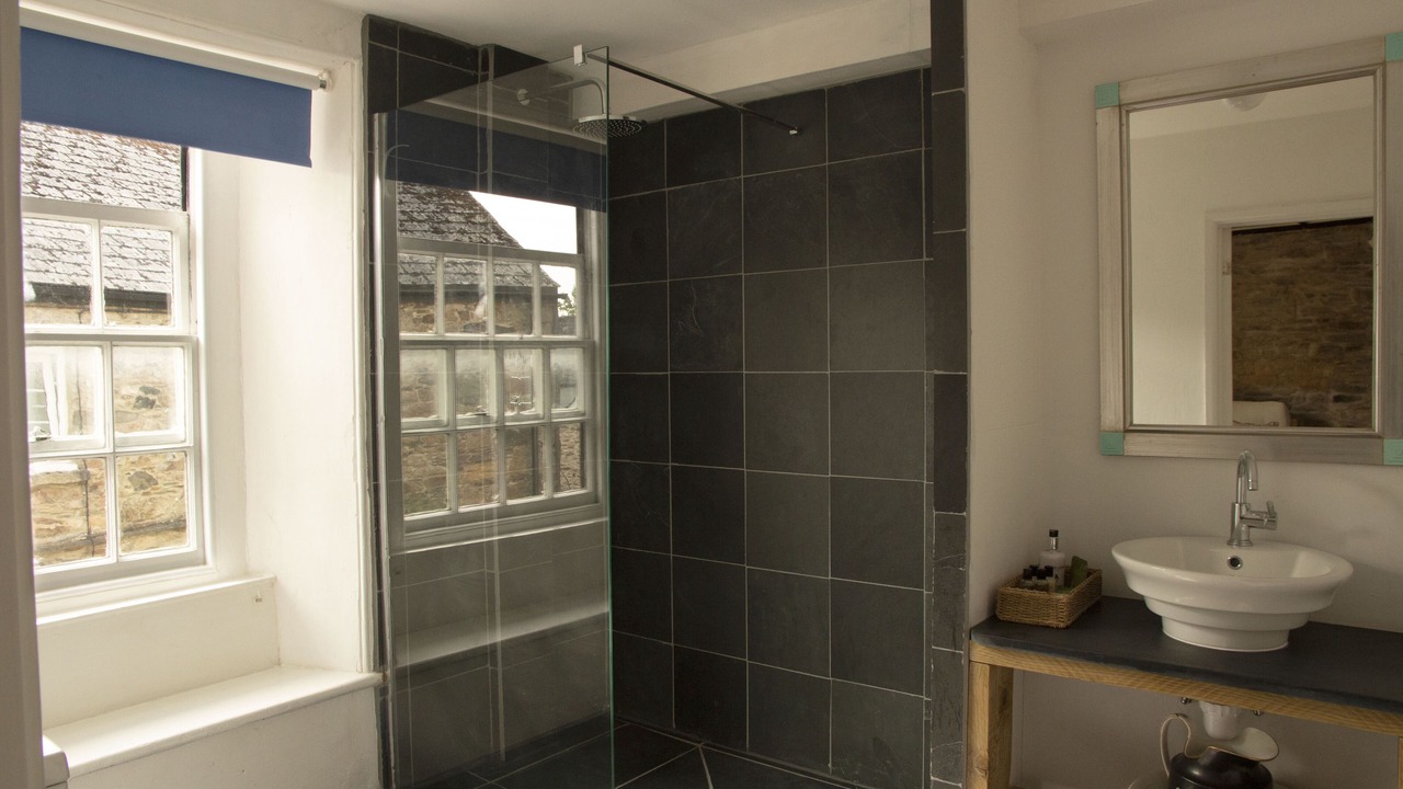 Photo of Bathroom in Walkhampton