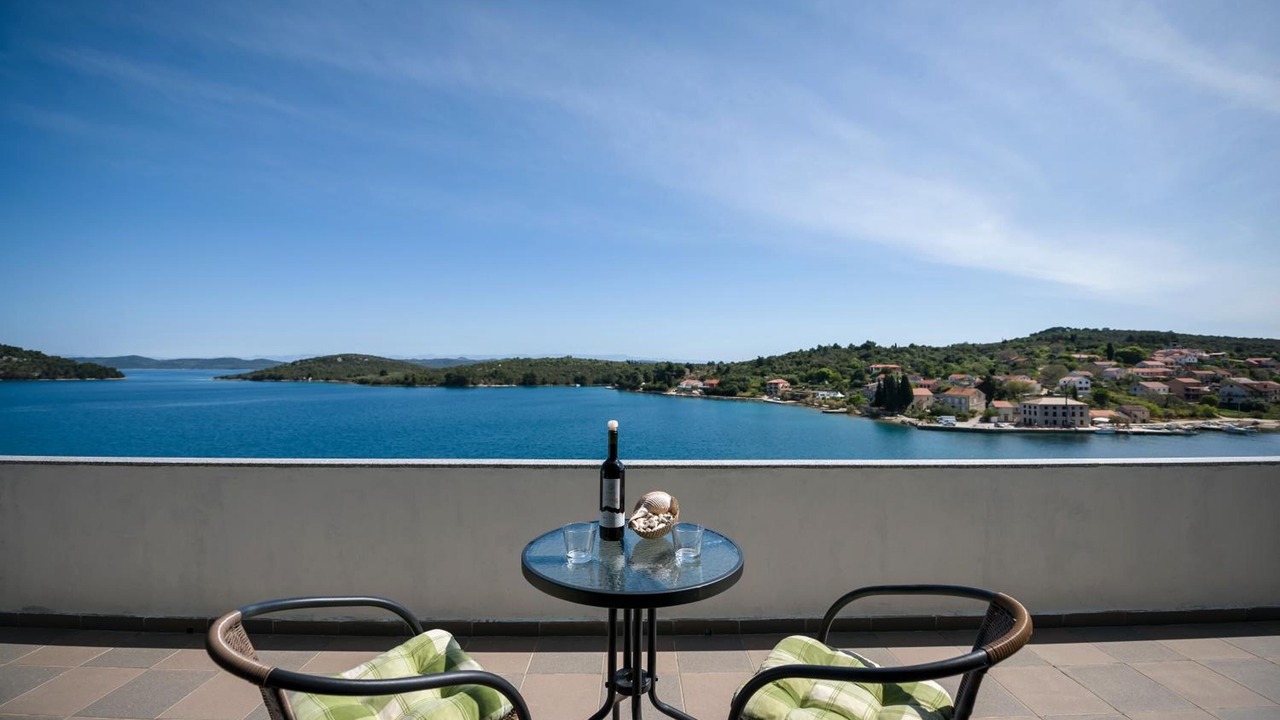 Photo of Patio Balcony in Luka