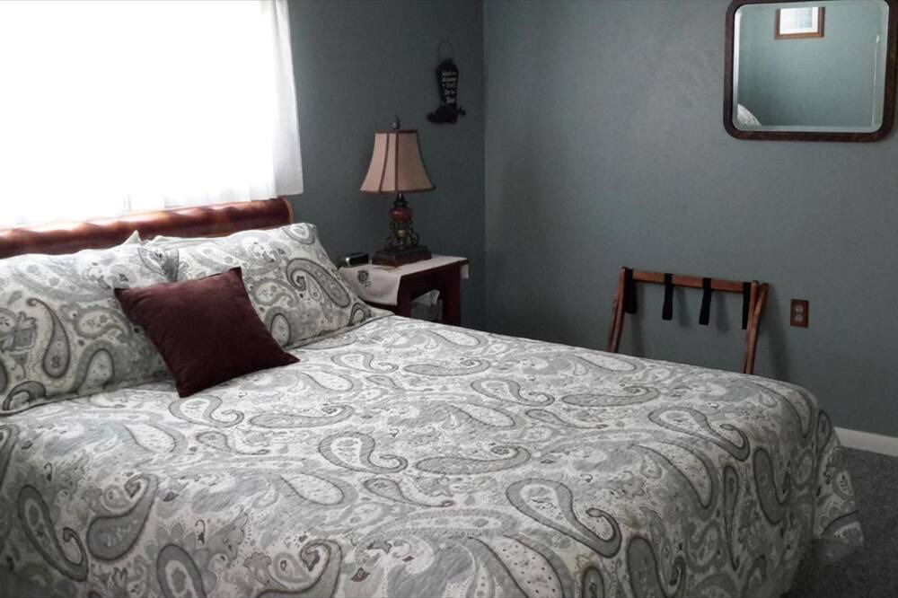 Photo of Bedroom in Cedaredge