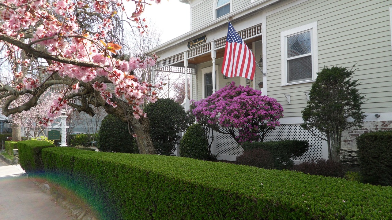 Photo of Outdoor in Off Broadway