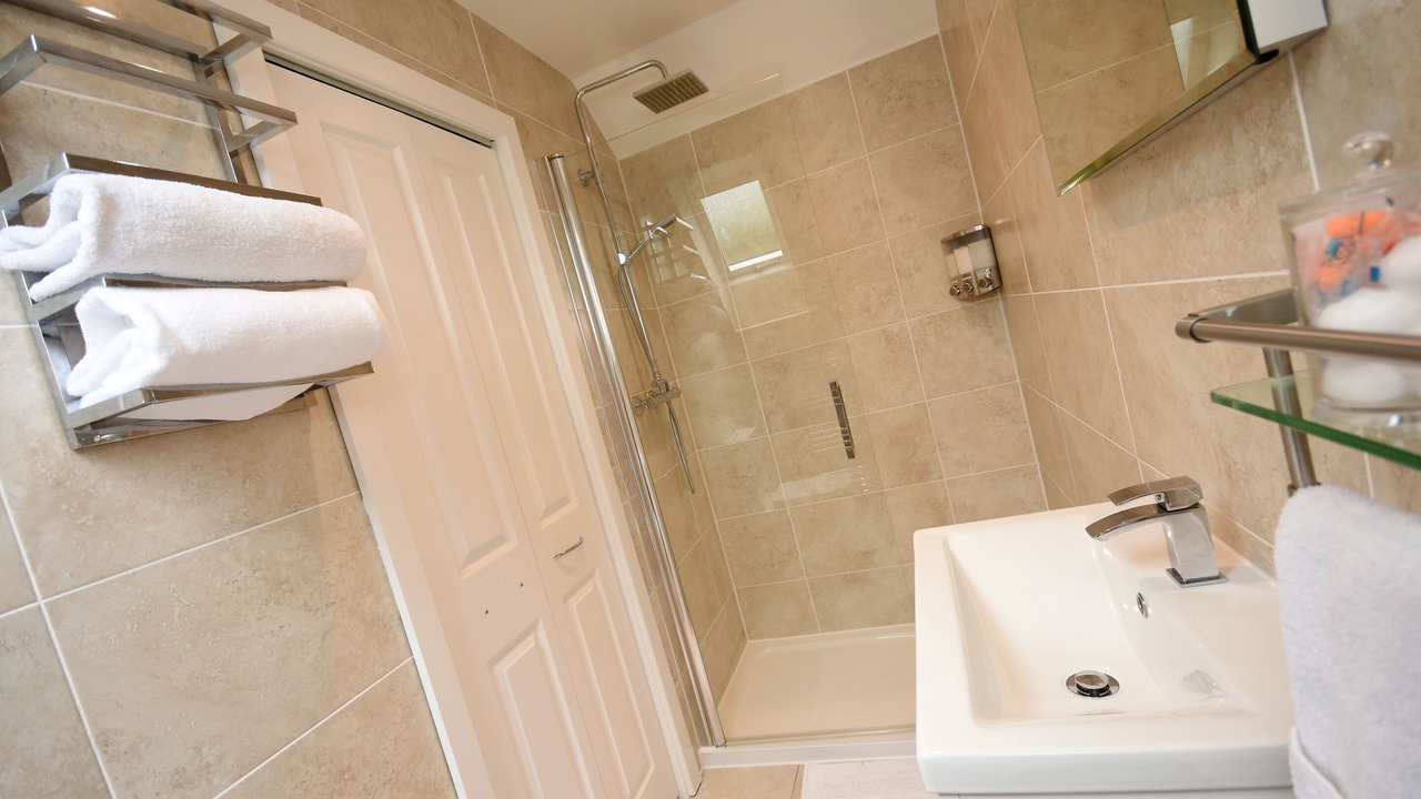 Photo of Bathroom in Tadley