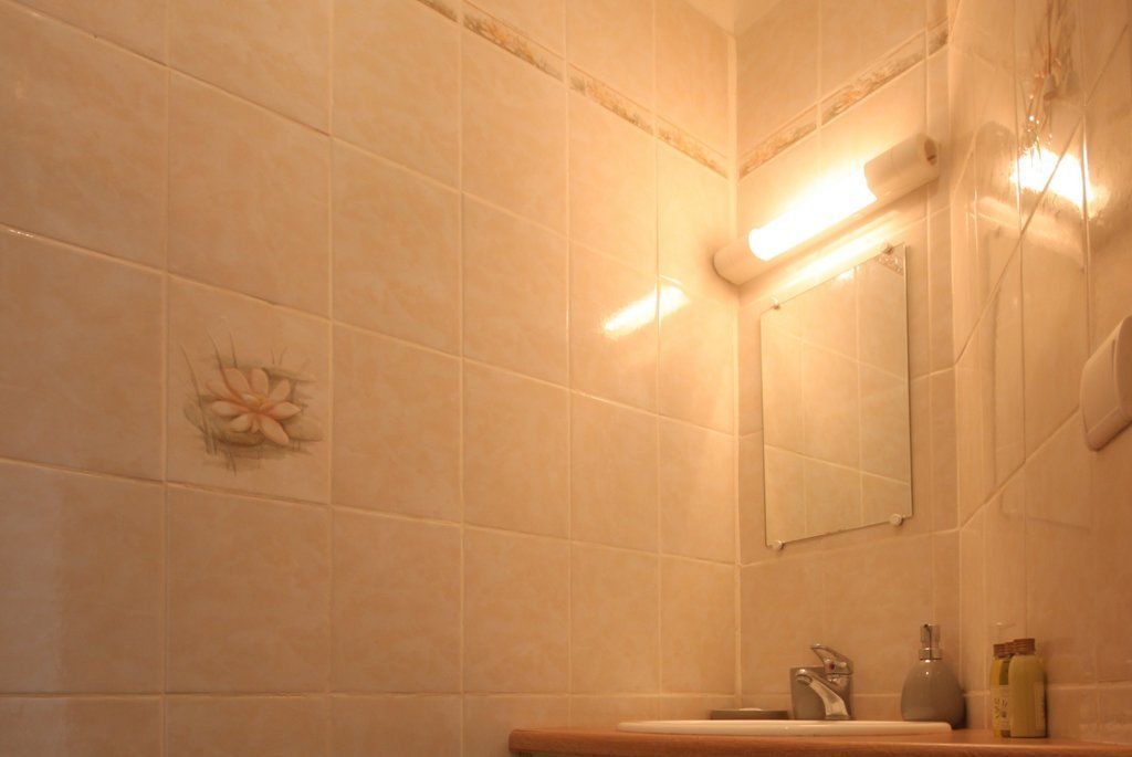 Photo of Bathroom in Anlhiac