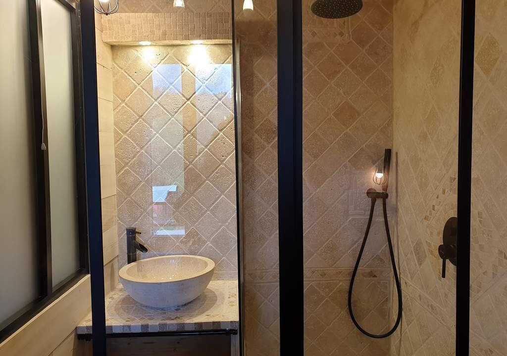 Photo of Bathroom in Anlhiac