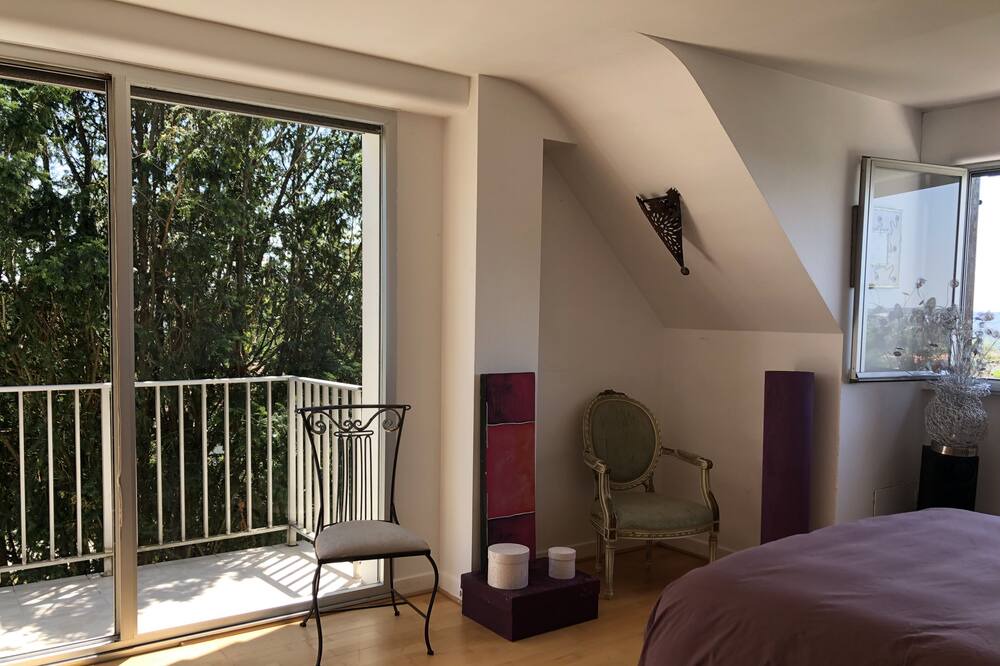 Photo of Bedroom in Montigny-les-Cormeilles