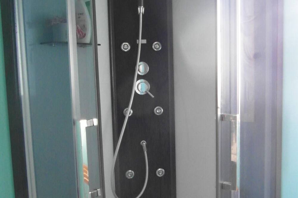Photo of Bathroom in Gignac
