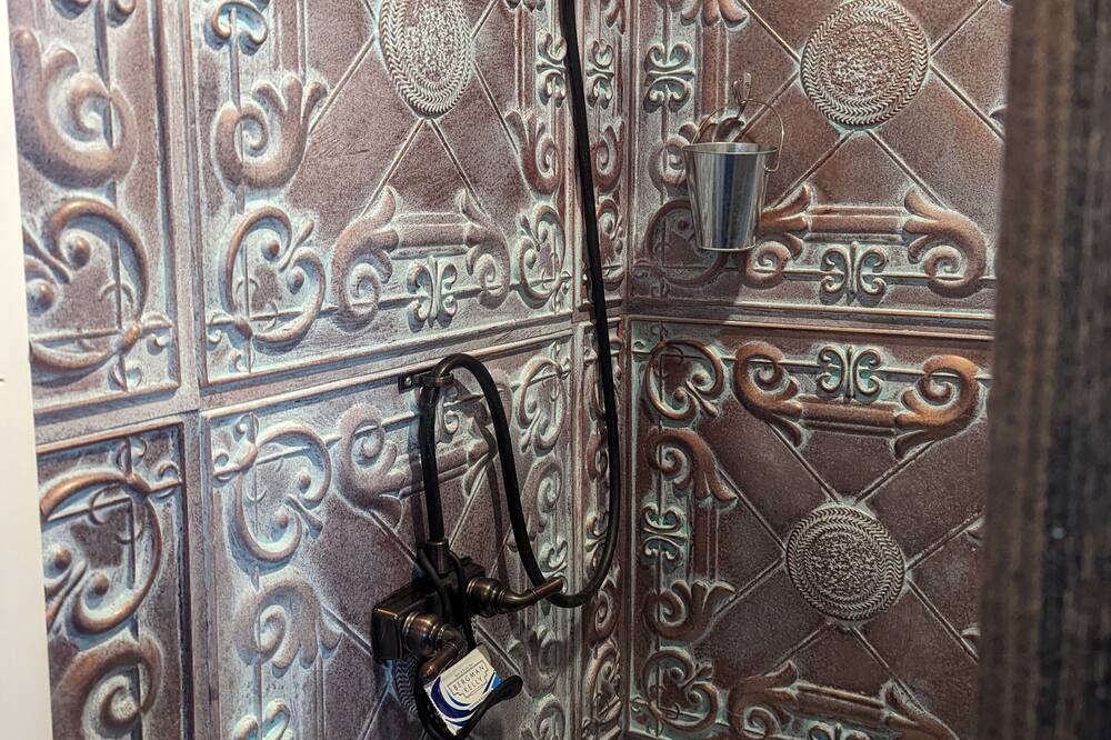 Photo of Others in Salmon