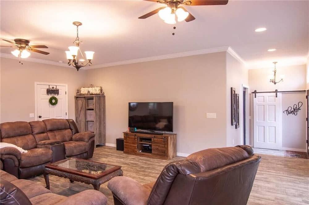 Photo of Livingroom in Winslow