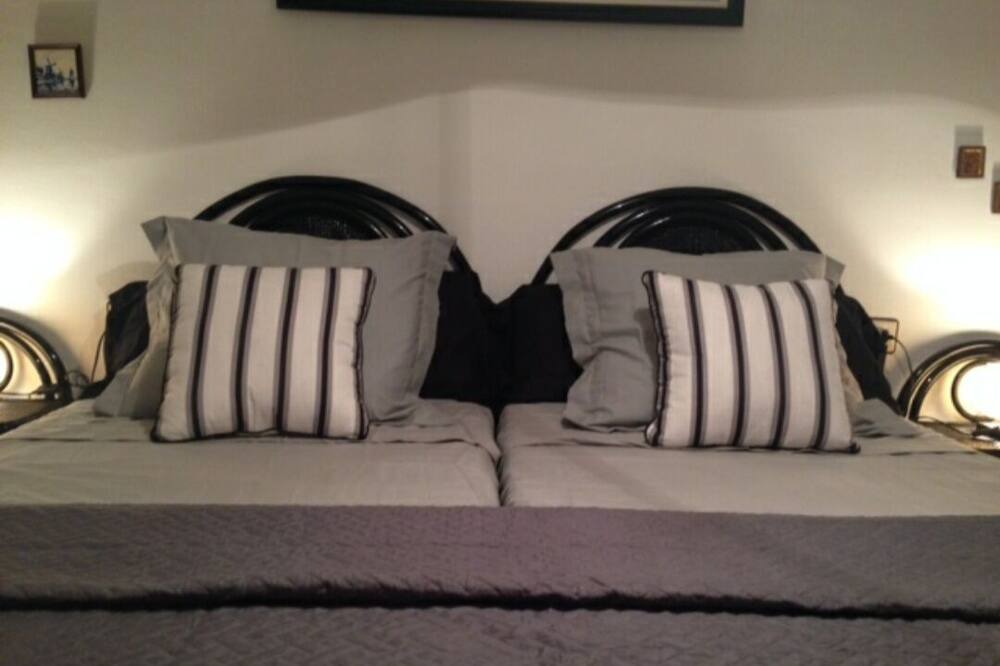 Photo of Bedroom in El Roc de Sant Gaieta