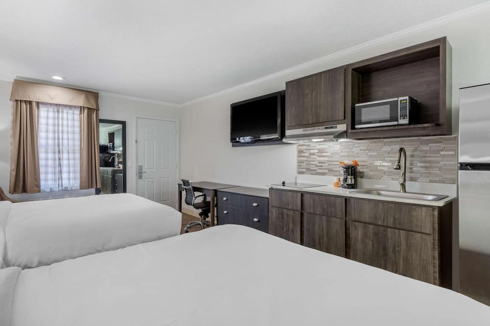 Photo of Bedroom in Red Hill