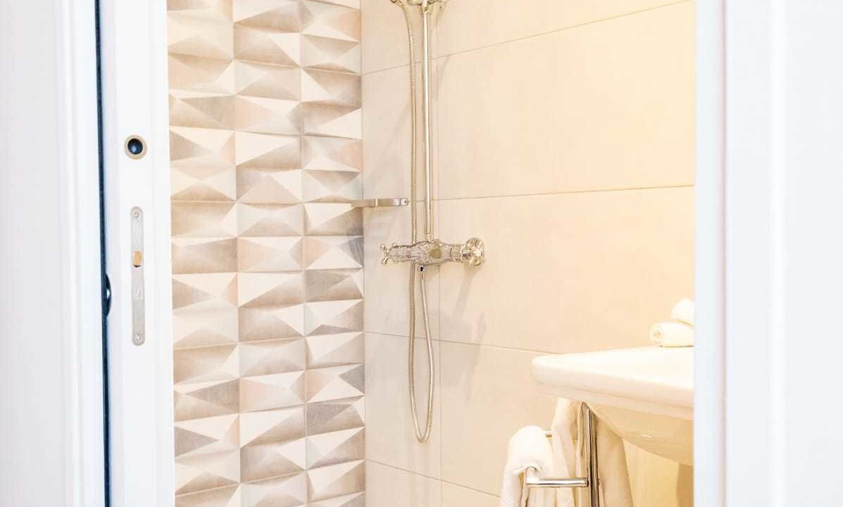 Photo of Bathroom in Auvers-sur-Oise