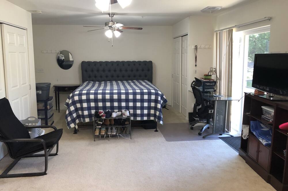 Photo of Bedroom in Dulles Town Center