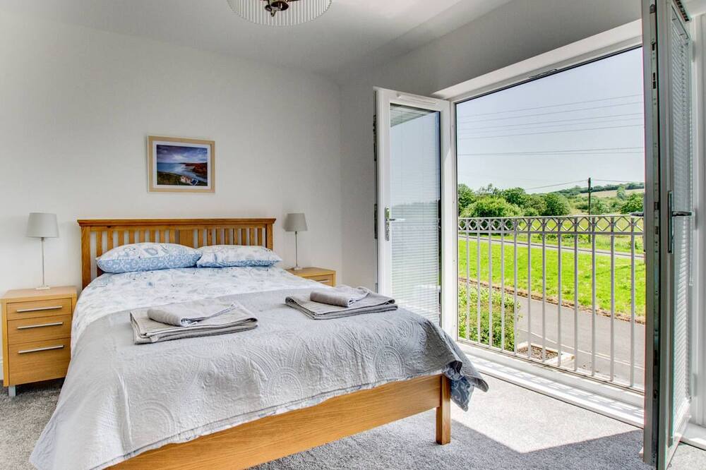 Photo of Bedroom in Gorslas