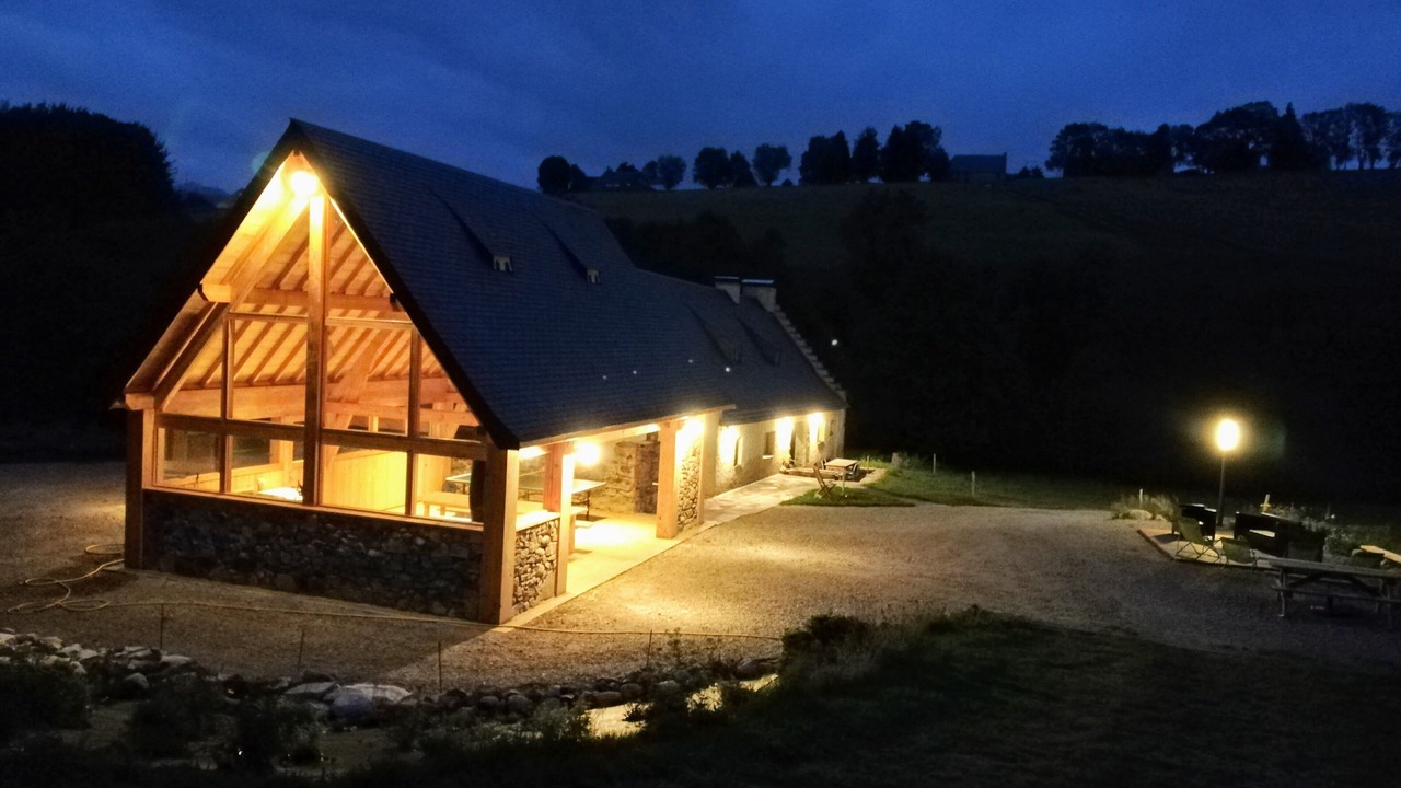 Photo of Outdoor in Campan