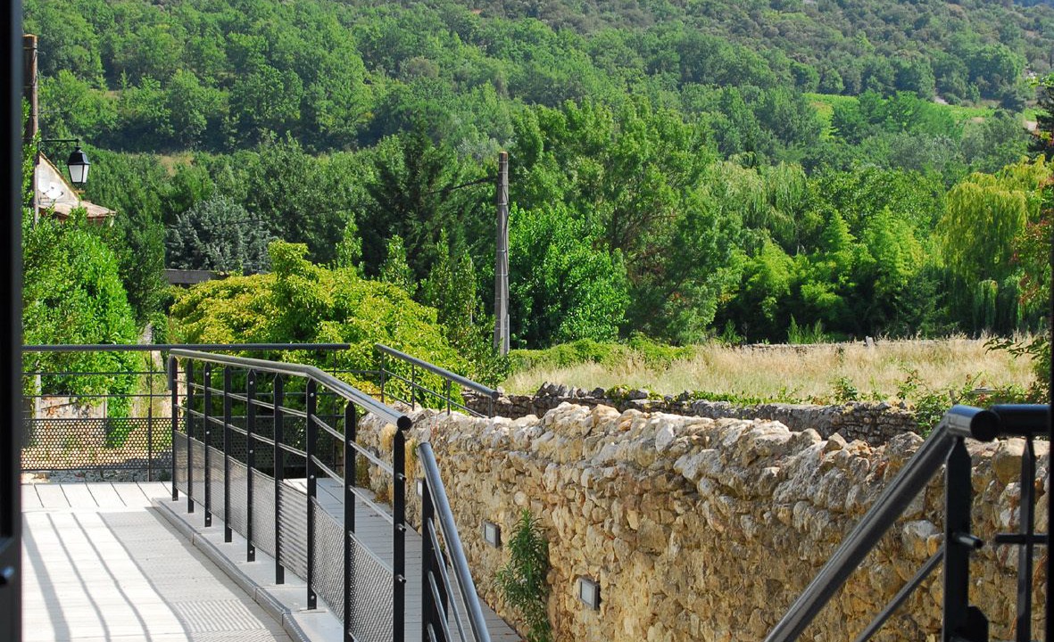 Photo of Outdoor in Saint-Andre-de-Roquepertuis