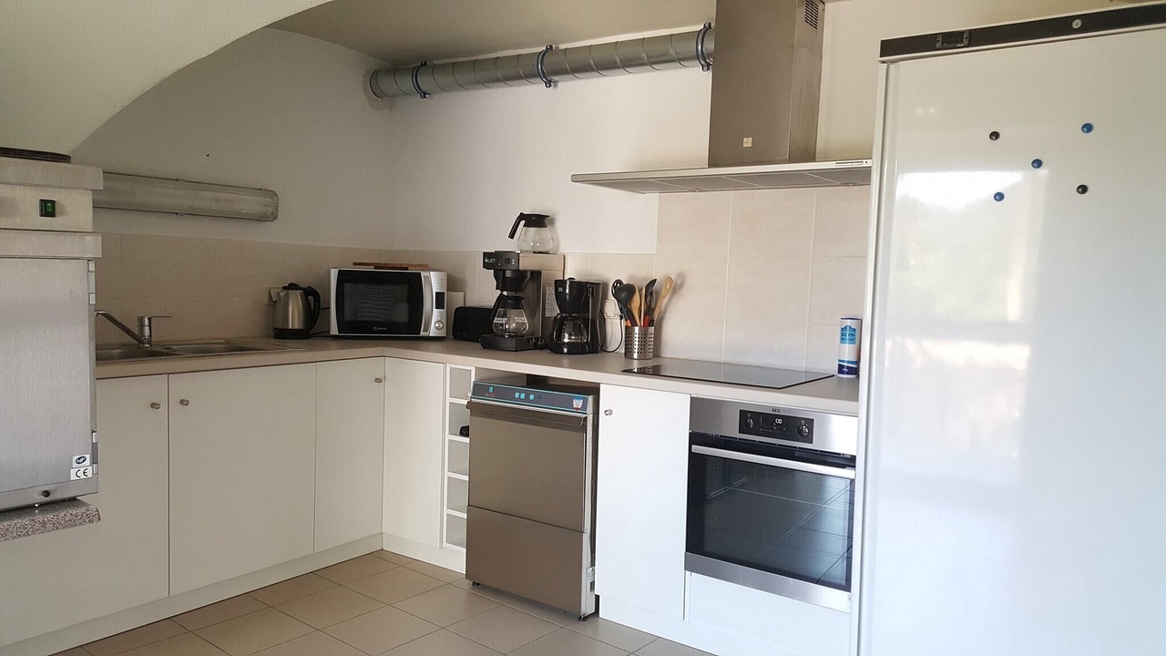 Photo of Kitchen in Saint-Andre-de-Roquepertuis