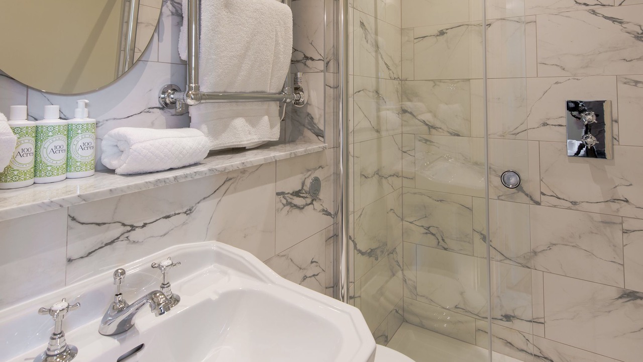 Photo of Bathroom in Deepdale